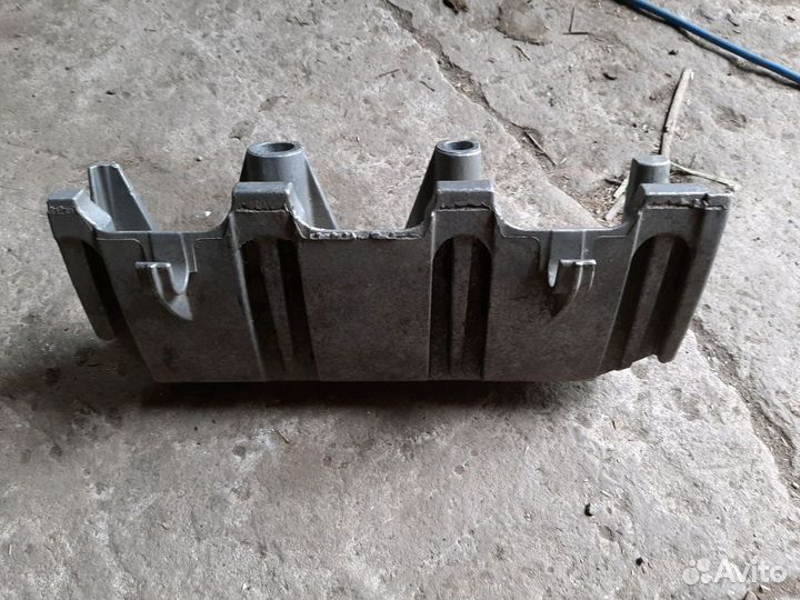 Кронштейн топливной рампы K4M