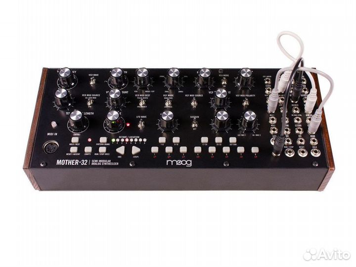 Moog Mother-32 аналоговый синтезатор