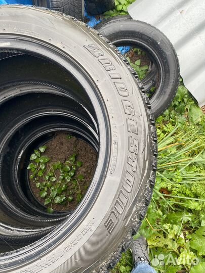 Bridgestone Blizzak DM-V1 225/60 R17