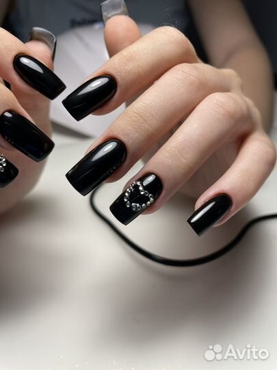 Маникюр на дому