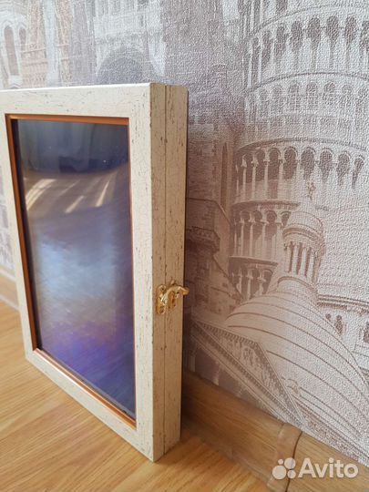 Витрина для коллекции наград и значков