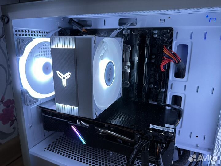 Игровой компьютер i3-10105f / rx 5700 / 16 gb