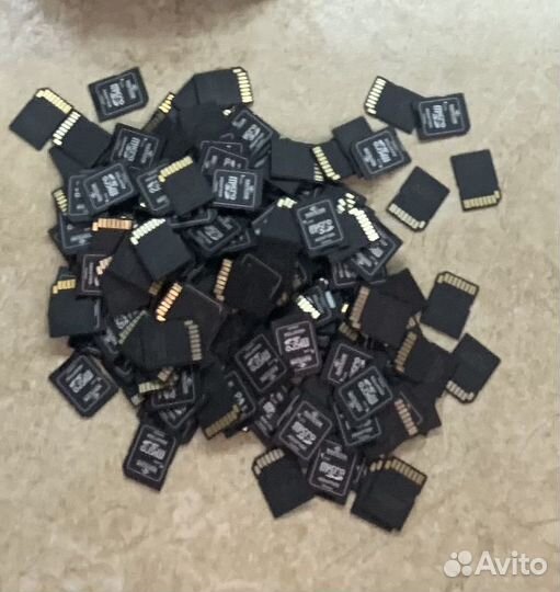 Коробочки (футляры) для карт памяти SD/microSD