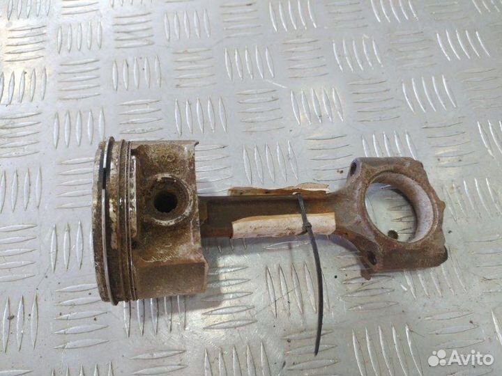 Шатун в сборе с поршнем Nissan Tiida 2007-2010