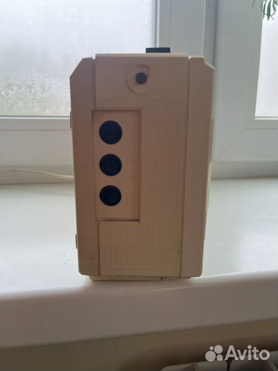 Кассетный магнитофон 