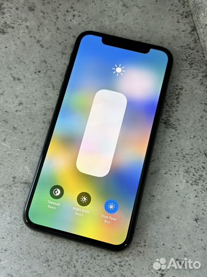 iPhone X, 64 ГБ