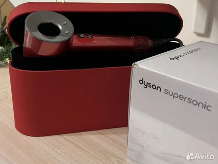 Фен Dyson Supersonic красный / никель