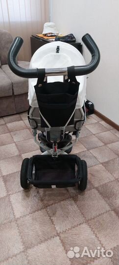 Трехколесный велосипед с родительской ручкой