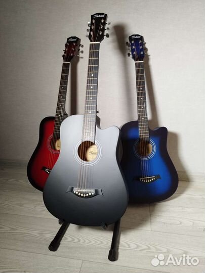 Гитара с чехлом
