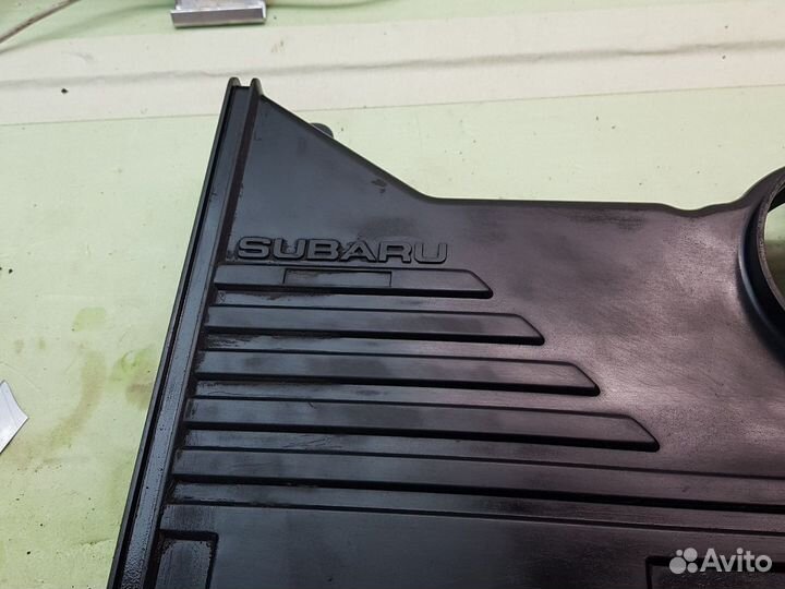 Крышка ремня грм Subaru