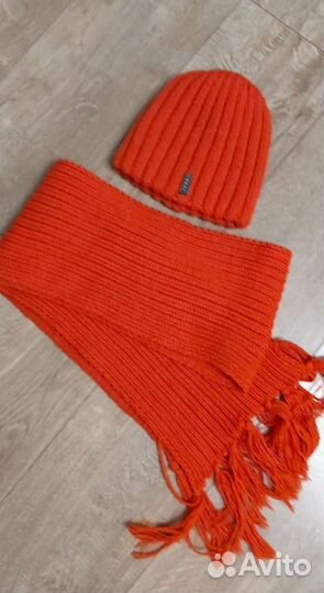 Комплект шапка и шарф для девочки