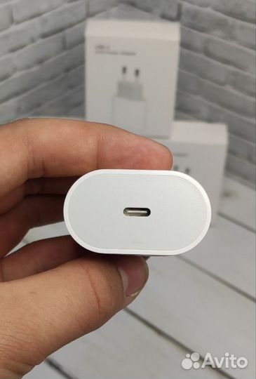 Блок для зарядки iPhone