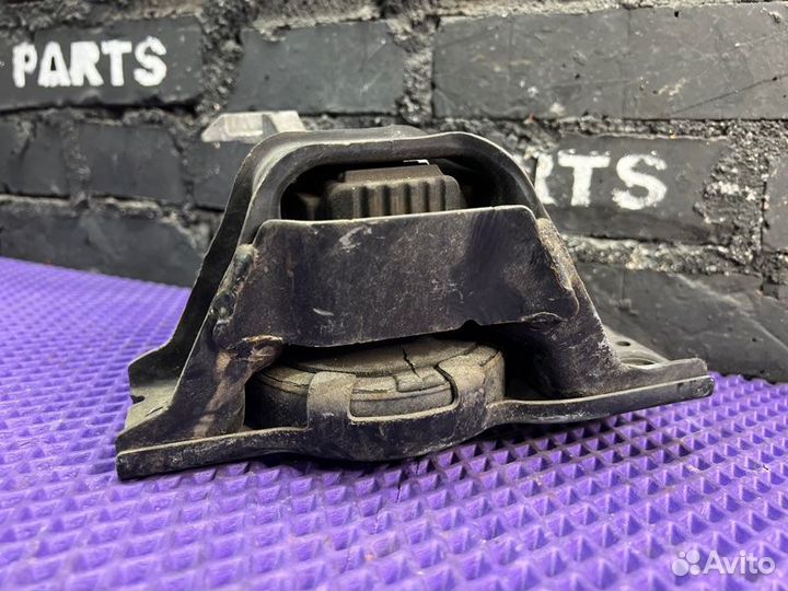 Подушка двигателя правая Nissan X-Trail