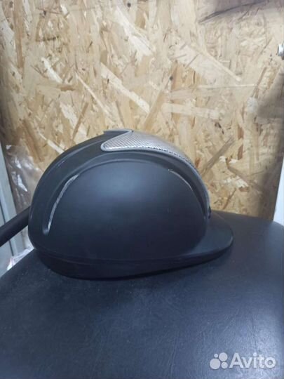 Шлем для конного спорта