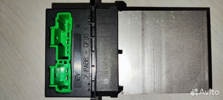 Терморегулятор отопителя Nissan с проводами