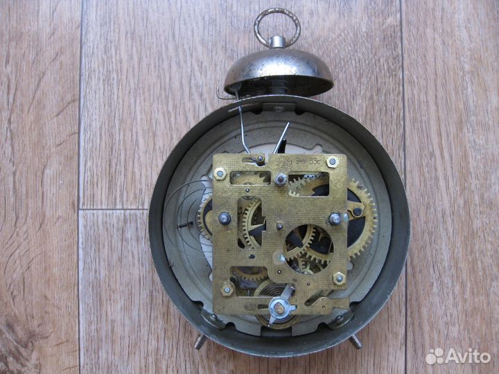 Старые будильники