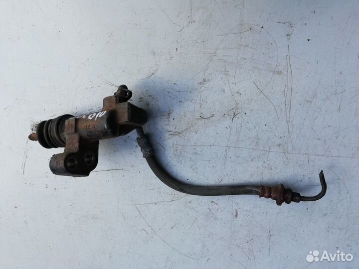 Основной цилиндр сцепления Nissan Almera B10