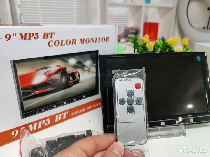 Автомобильный монитор 9