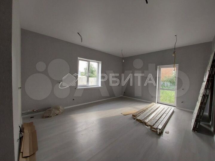 Дом 75 м² на участке 5 сот.