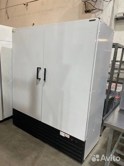 Холодильный шкаф