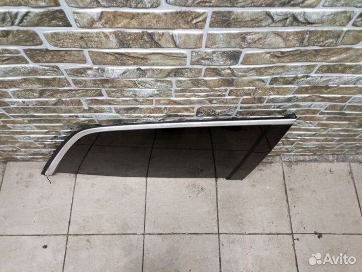Форточка кузова задняя правая Mercedes-Benz Gl