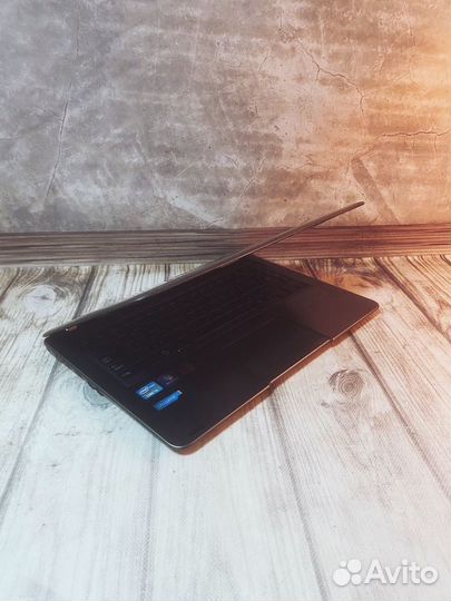 Ноутбук Toshiba/Intel Core i3/4gb DDR3