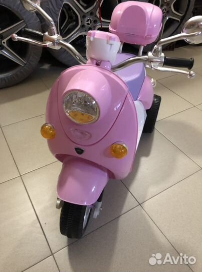 Электромотороллер Kreiss 3-х колесный