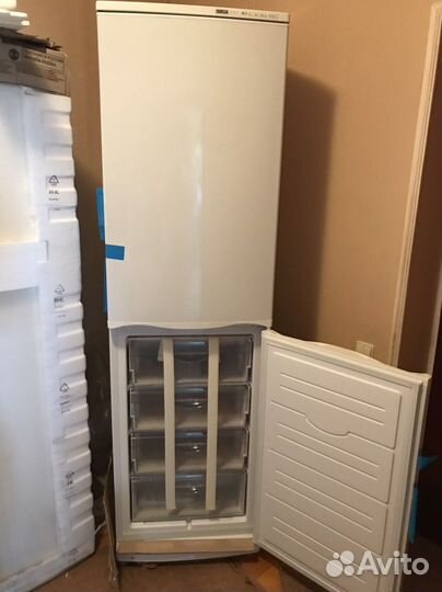 Холодильники новые.цены разные