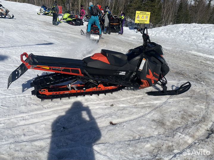 BRP ski-doo summit x XM