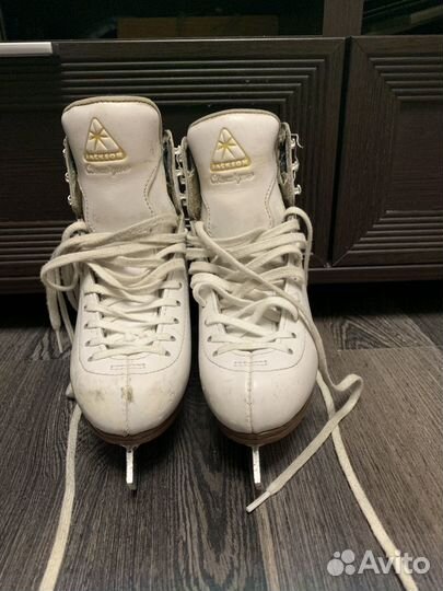 Коньки фигурные детские профессиональные