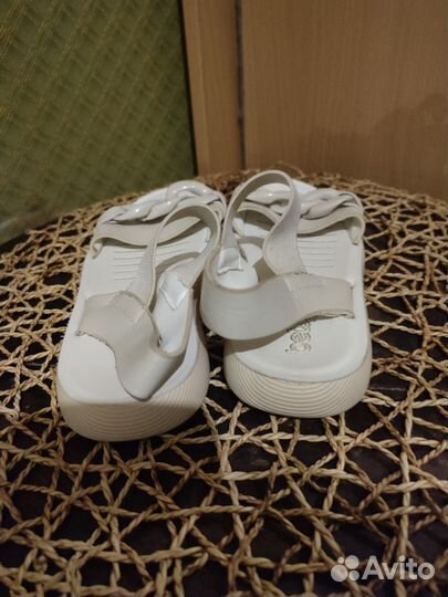 Сандалии для девочки 30 размер