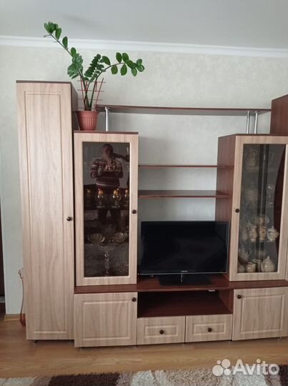 Стенка в гостиную со шкафом