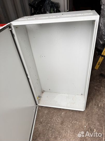 Ящик металлический