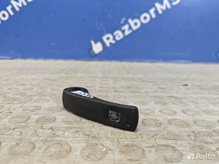 Ручка открывания лючка бензобака Renault Duster 2