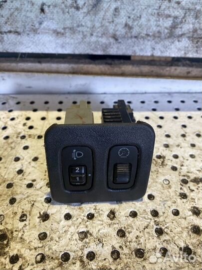 Блок управления света фар Hyundai Grand Starex Н1