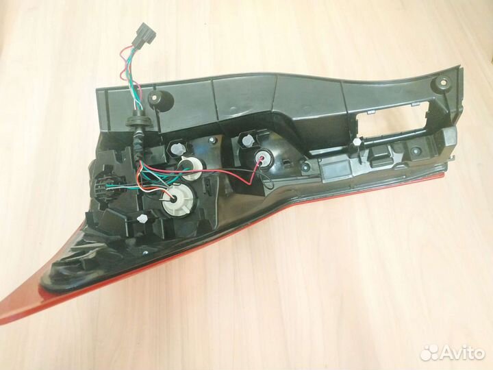 Новая фара задняя правая mitsubishi pajero sport