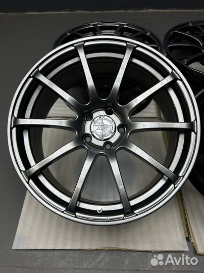 Advan XI 19*8.5J et38 5*112 Audi Tiguan AMG