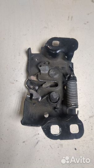 Замок капота Dodge Durango, 2014