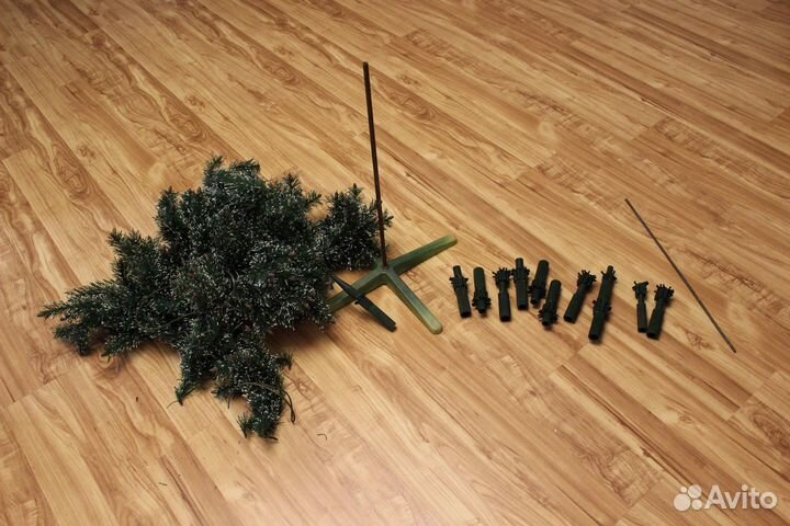 Елка искусственная