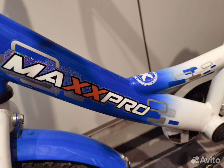 Детский велосипед 16