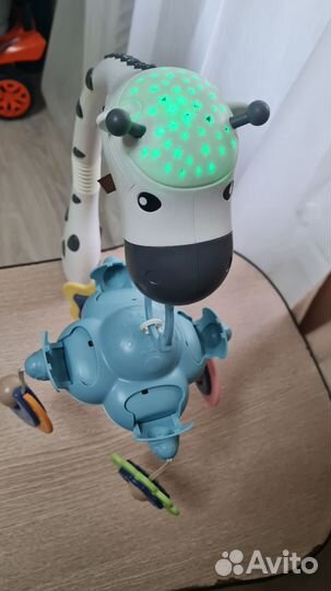 Мобиль в детскую кровать с проектором жираф zeimas