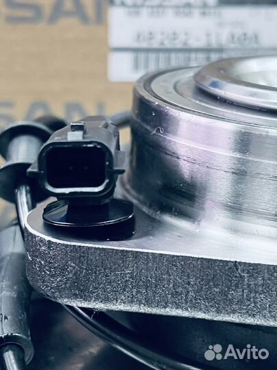 Ступица передняя в сборе 40202-1LA0A Nissan