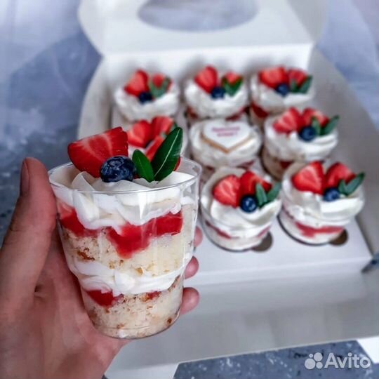 Десерт в стаканчиках