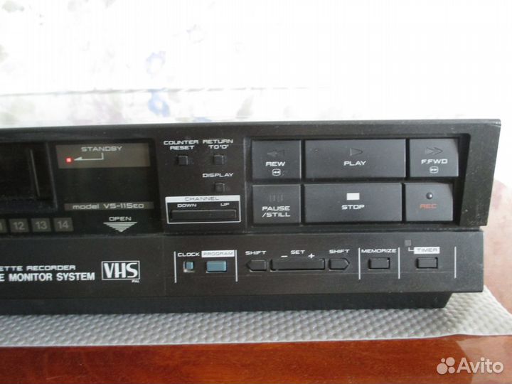 Видеомагнитофон Akai-VS115EO 1985г.в