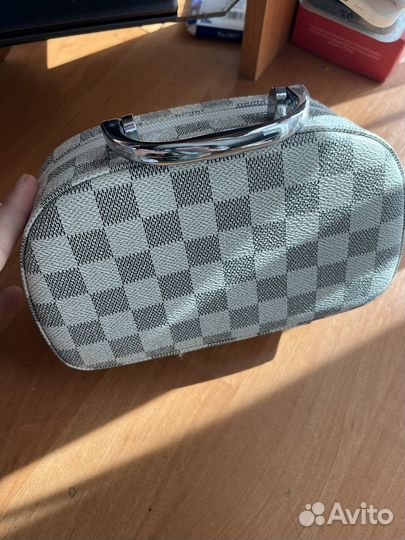 Косметичка или коробка для украшений