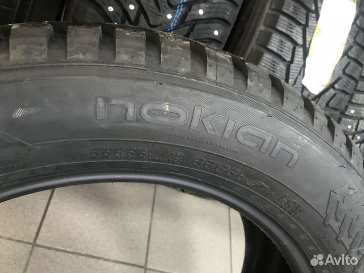 Nokian Tyres Hakkapeliitta 8 SUV 275/50 R20 113T