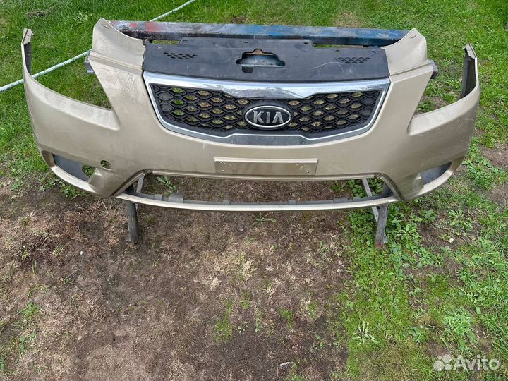 Бампер передний Kia Ceed 1