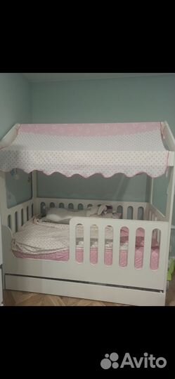 Детская кровать домик с матрасом