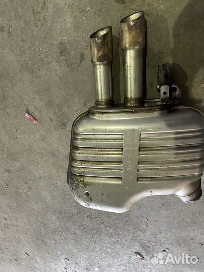 Задняя банка глушителя audi a5 b9 8W0253611D