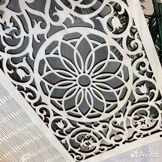 Деревянная шкатулка книжка резная